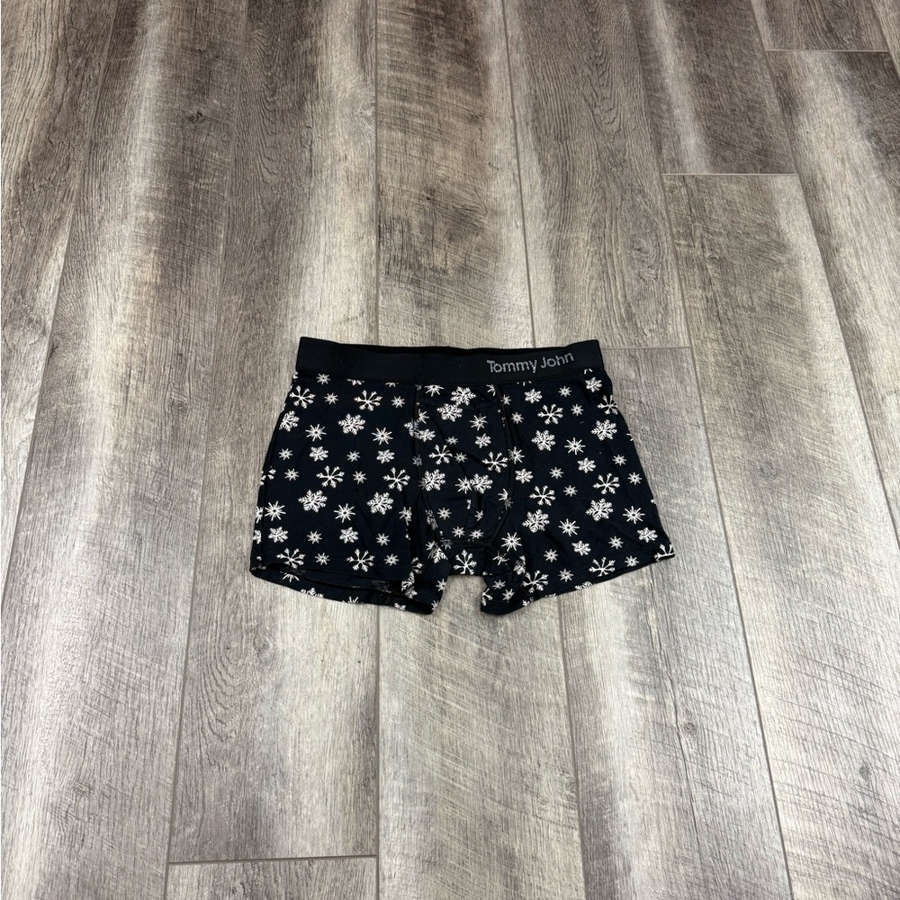 Tommy John Black Snowflake Underwear‎